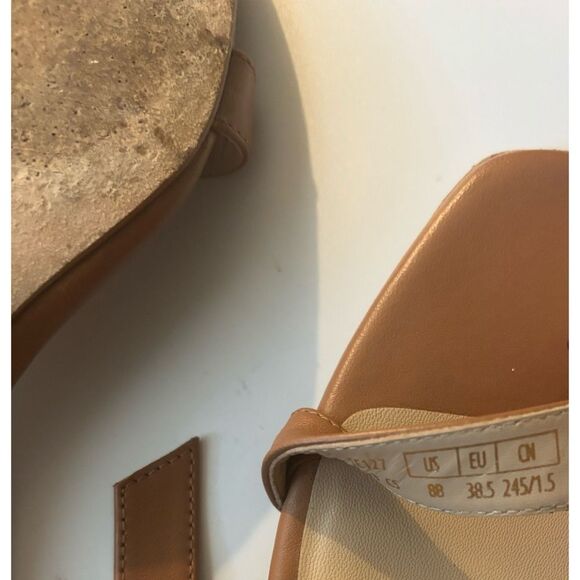 Stuart Weitzman Nearlybare Sandal in Tan Size 8 - Picture 8 of 8